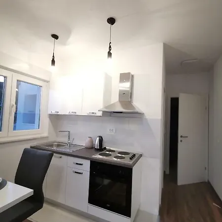 Charming Studio - Apartment Makarska Exterior photo
